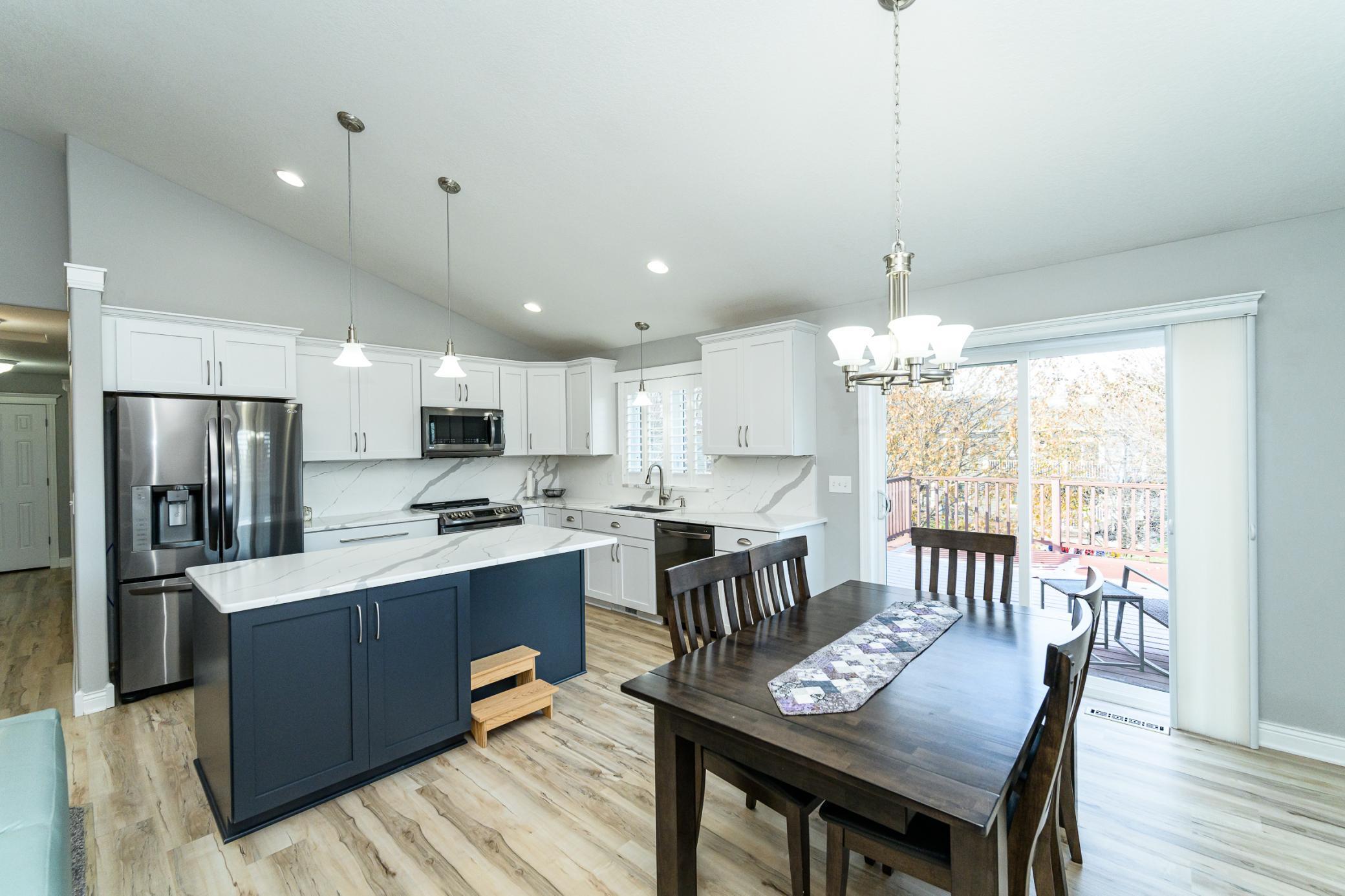 2743 Pinewood Ridge Drive Southeast Rochester, MN 55904 - Photo 9 of 42