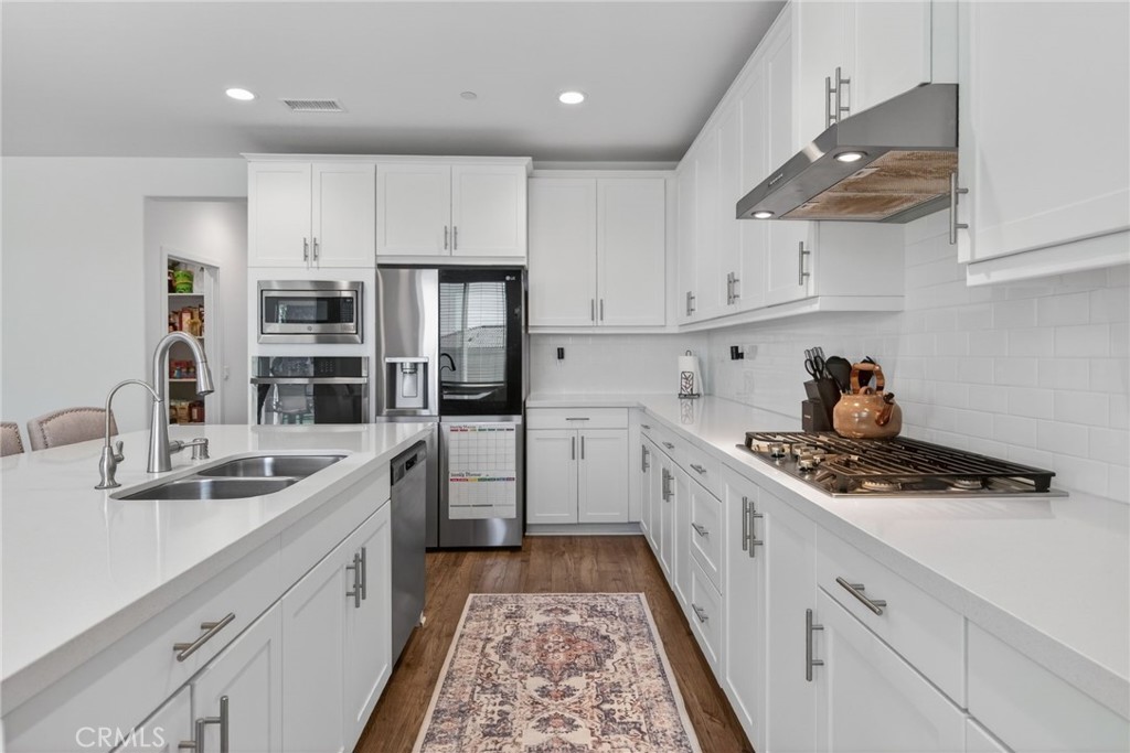 14065 Versimo Lane Beaumont, CA 92223 - Photo 13 of 49