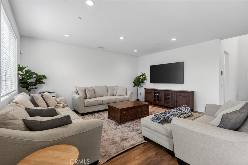 14065 Versimo Lane Beaumont, CA 92223 - Photo 9 of 49