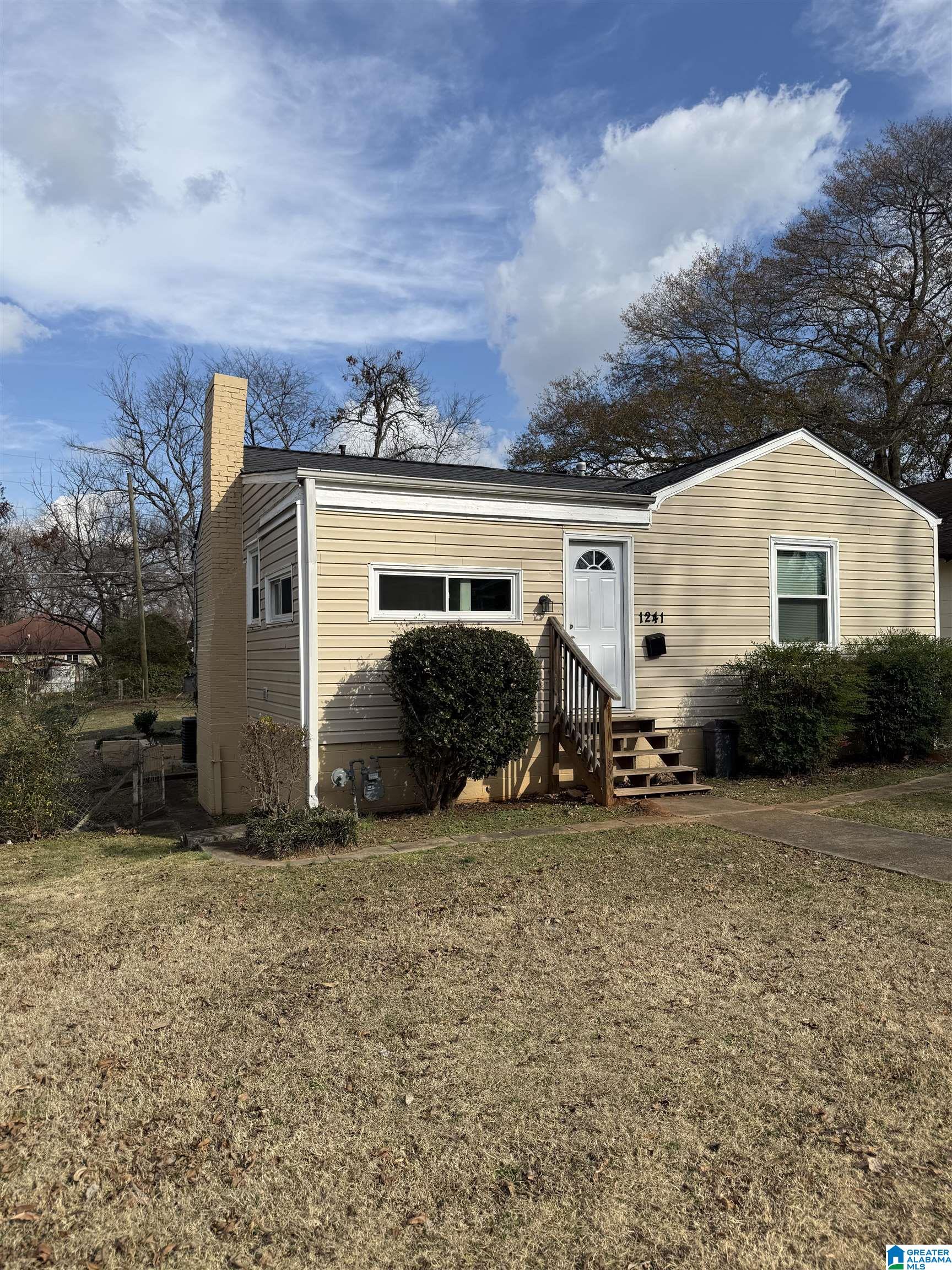 1241 15th Street Southwest Birmingham, AL 35211 - Photo 2 of 26