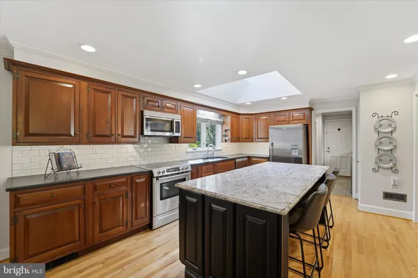 $860,000 | 1 Oak Tree Lane, Malvern, PA 19355