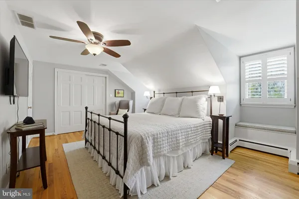 $860,000 | 1 Oak Tree Lane, Malvern, PA 19355