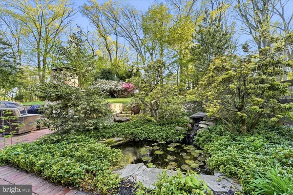 $860,000 | 1 Oak Tree Lane, Malvern, PA 19355