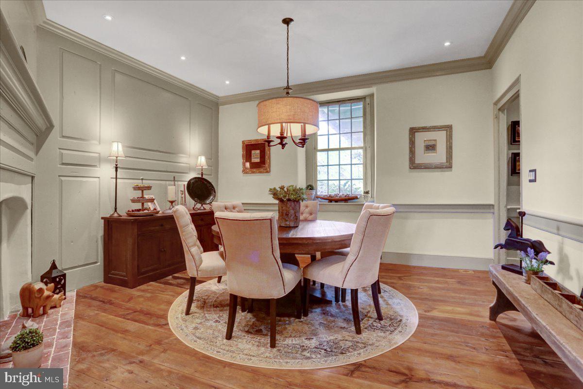 208 Spangsville Road Oley, PA 19547 - Photo 21 of 61 Parlor