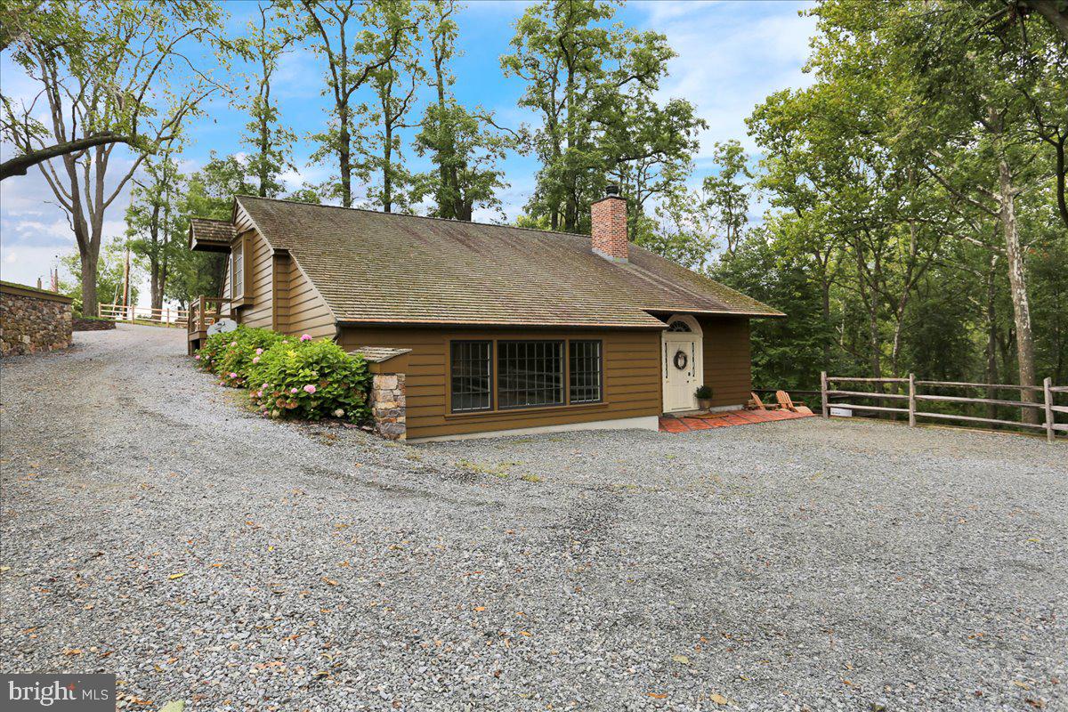 208 Spangsville Road Oley, PA 19547 - Photo 40 of 61 2700 sf. 1 BR and 1.1 BA Carriage House