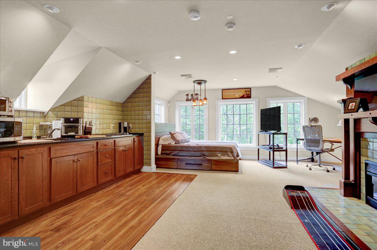 208 Spangsville Road Oley, PA 19547 - Photo 48 of 61 Carriage House Second Level Guest Space