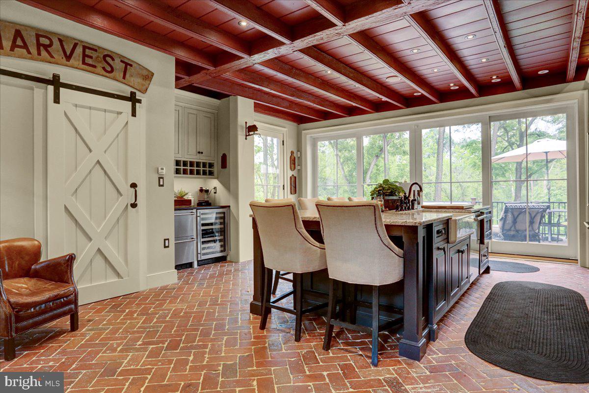 208 Spangsville Road Oley, PA 19547 - Photo 10 of 61 Large Island