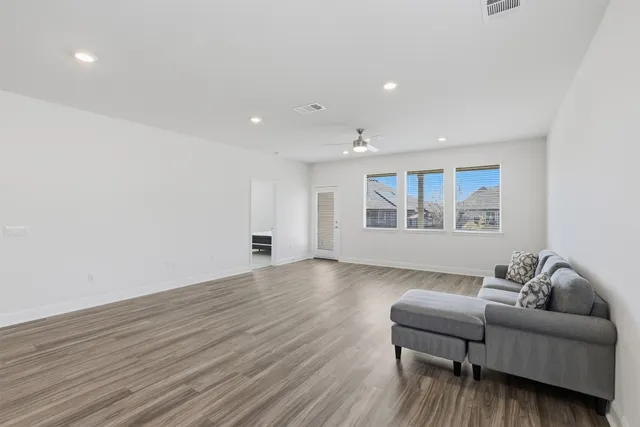 $2,400 | 17828 Bassano Avenue, Pflugerville, TX 78660