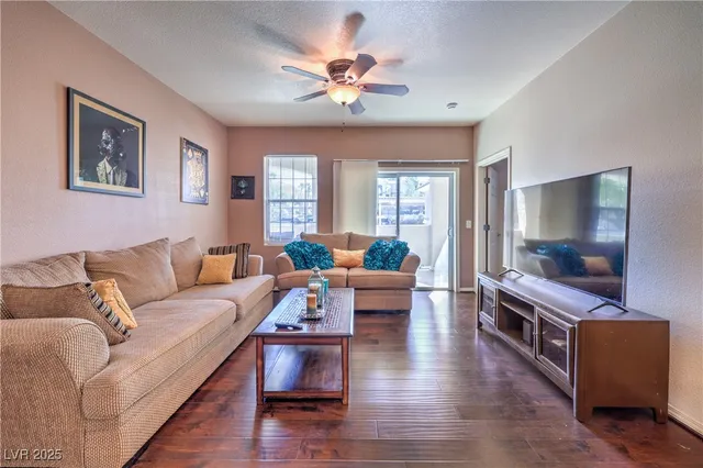 $319,500 | 8777 West Maule Avenue, Unit 1098, Las Vegas, NV 89148