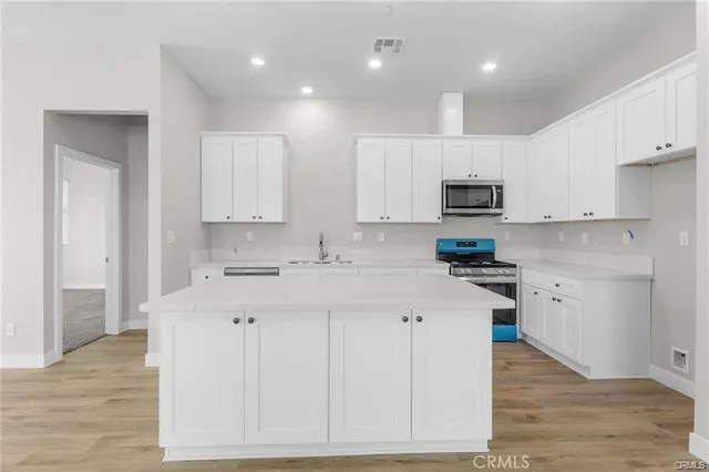 $3,200 | 1341 East 8th Street, Beaumont, CA 92223