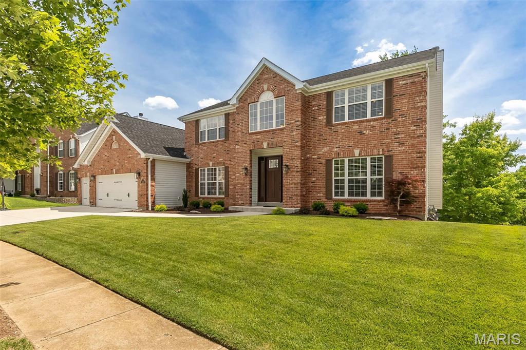 733 Castle Ridge Drive Ballwin, MO 63021 - Photo 3 of 74
