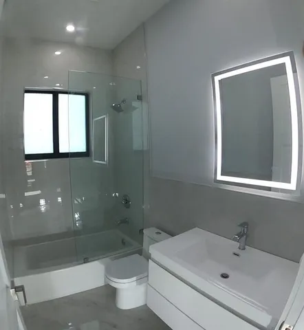 $2,590,000 | 11000 Southwest 30th Court, Fort Lauderdale, FL 33328