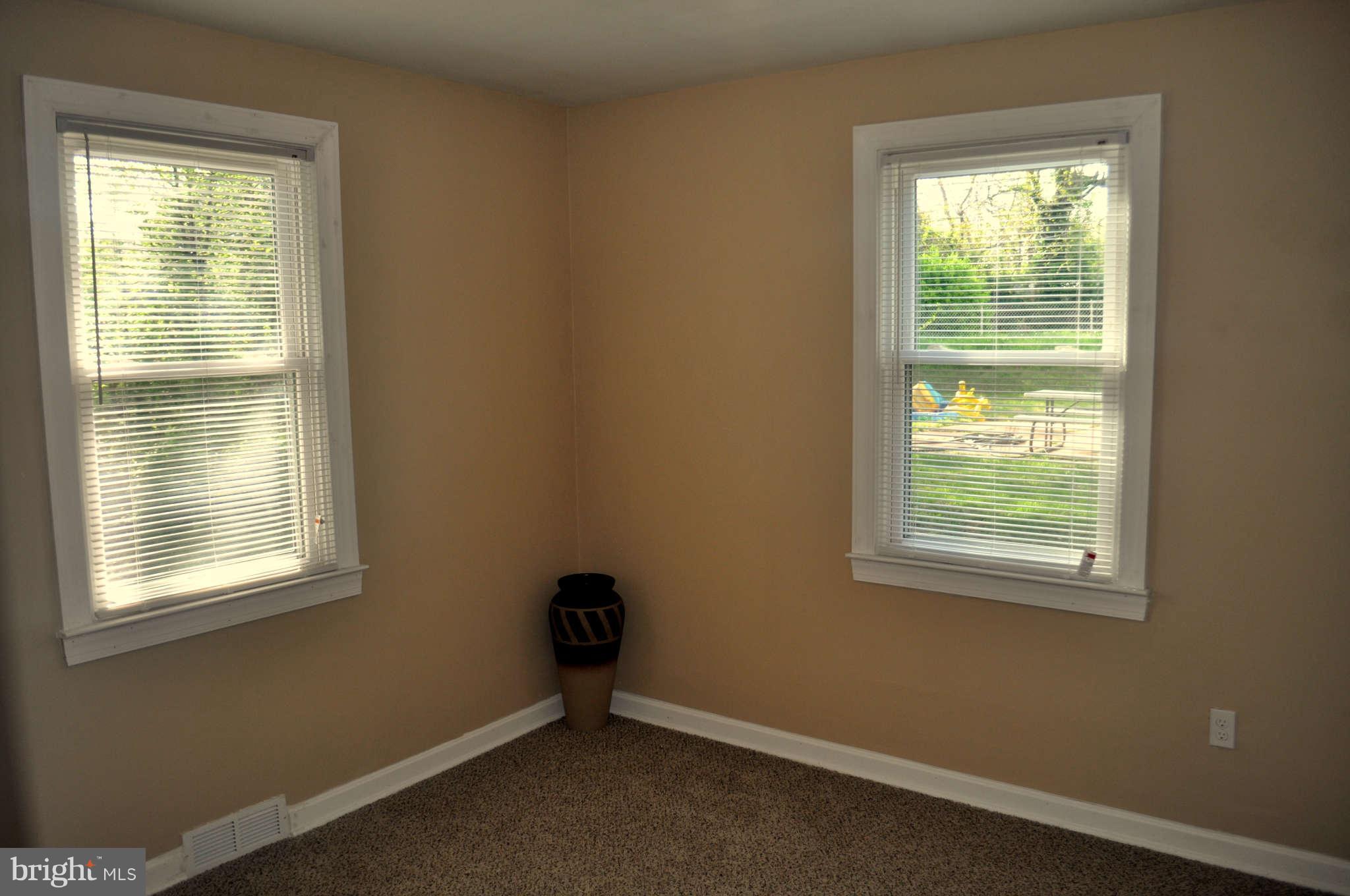 2910 Forest Glen Road Baltimore, MD 21216 - Photo 22 of 30 Bedroom