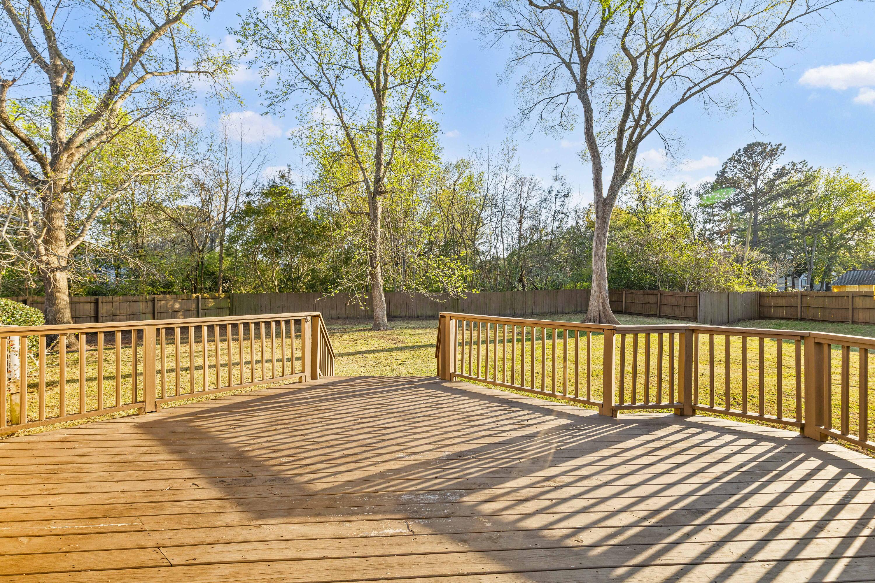 1099 Farmington Road Charleston, SC 29412 - Photo 22 of 34 Patio