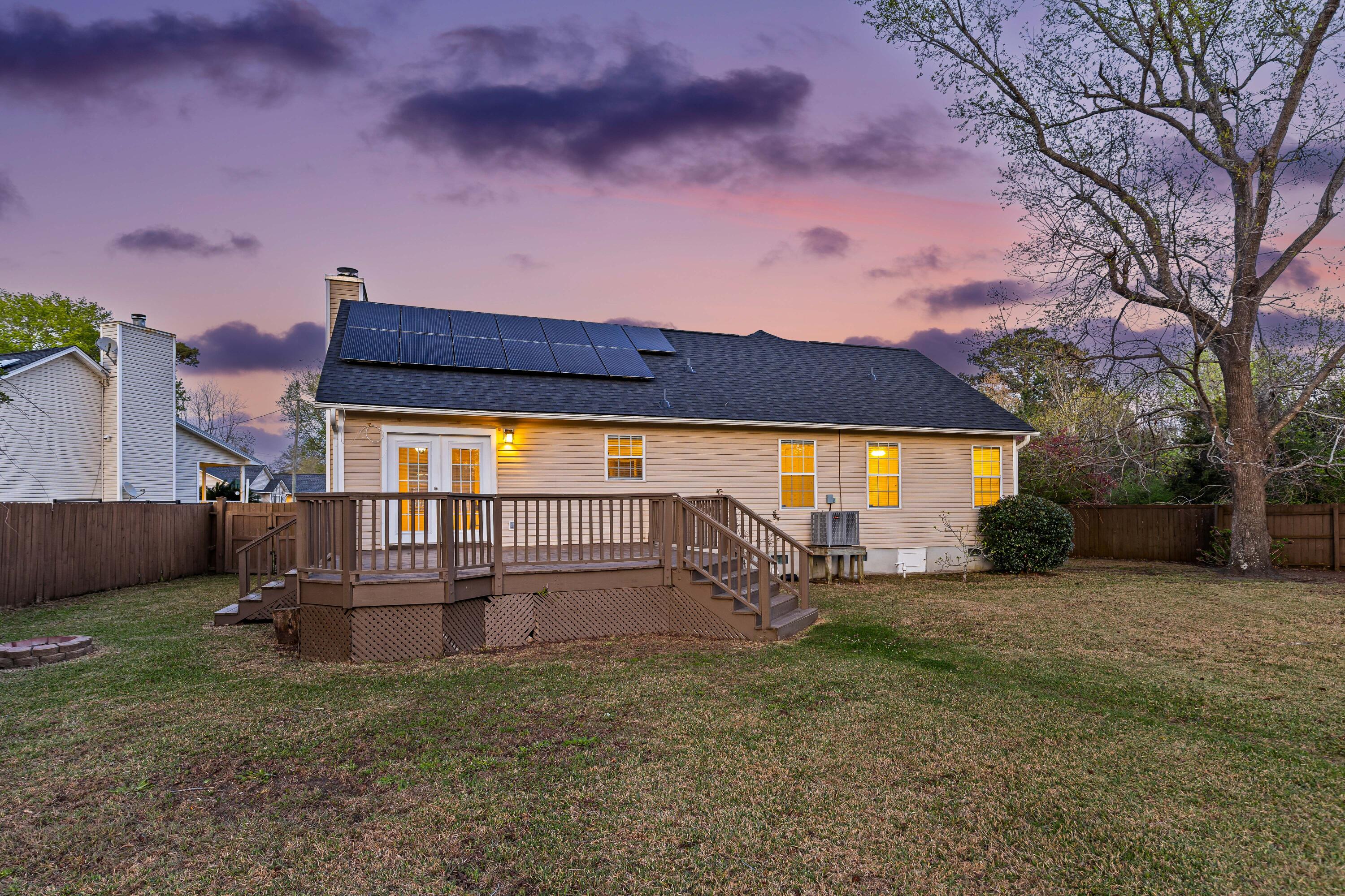 1099 Farmington Road Charleston, SC 29412 - Photo 24 of 34 Back yard