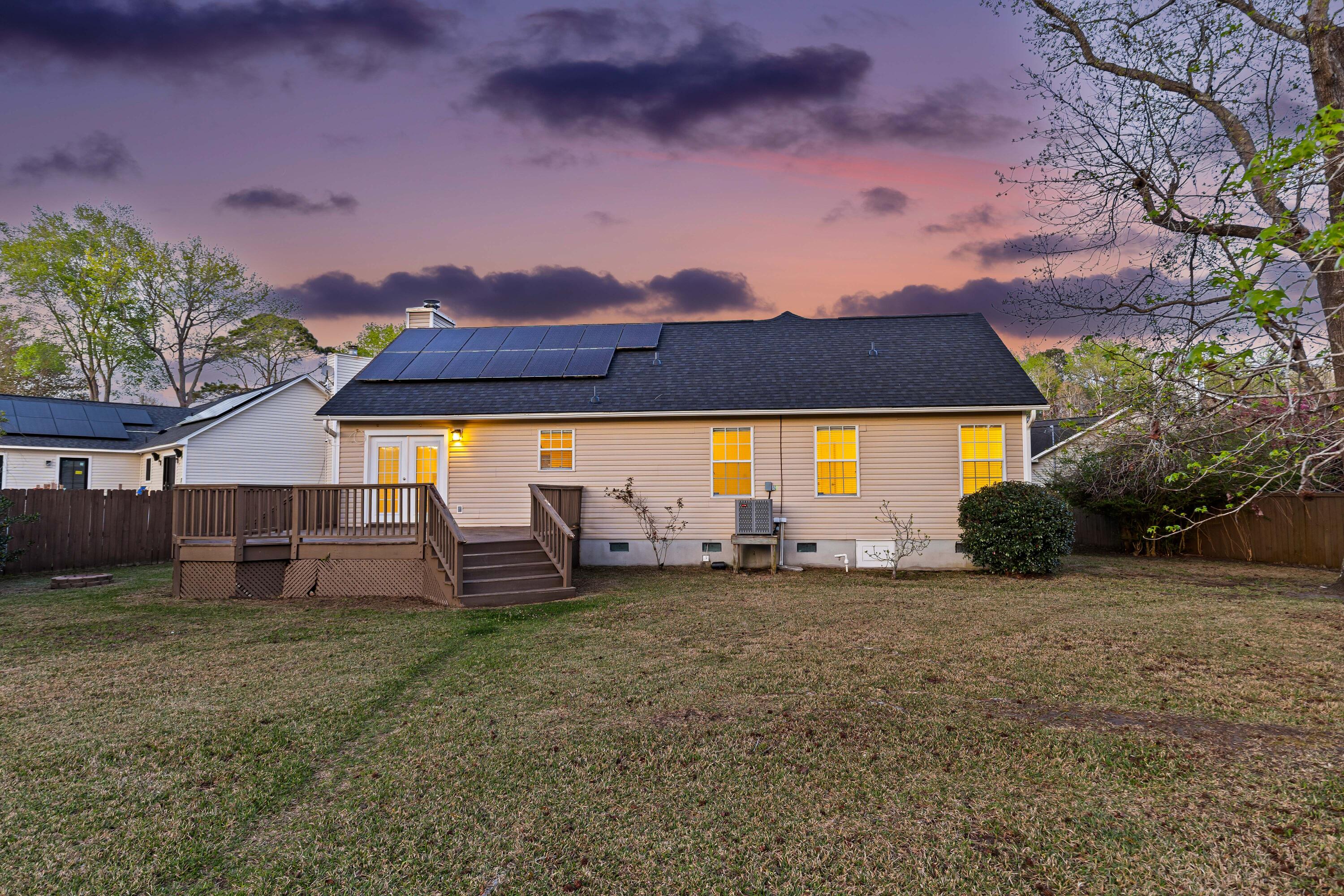 1099 Farmington Road Charleston, SC 29412 - Photo 25 of 34 Back yard