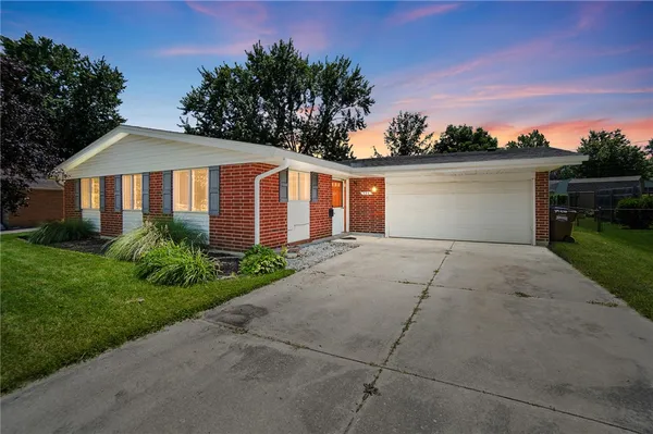 $225,000 | 324 Oldham Way, Englewood, OH 45322