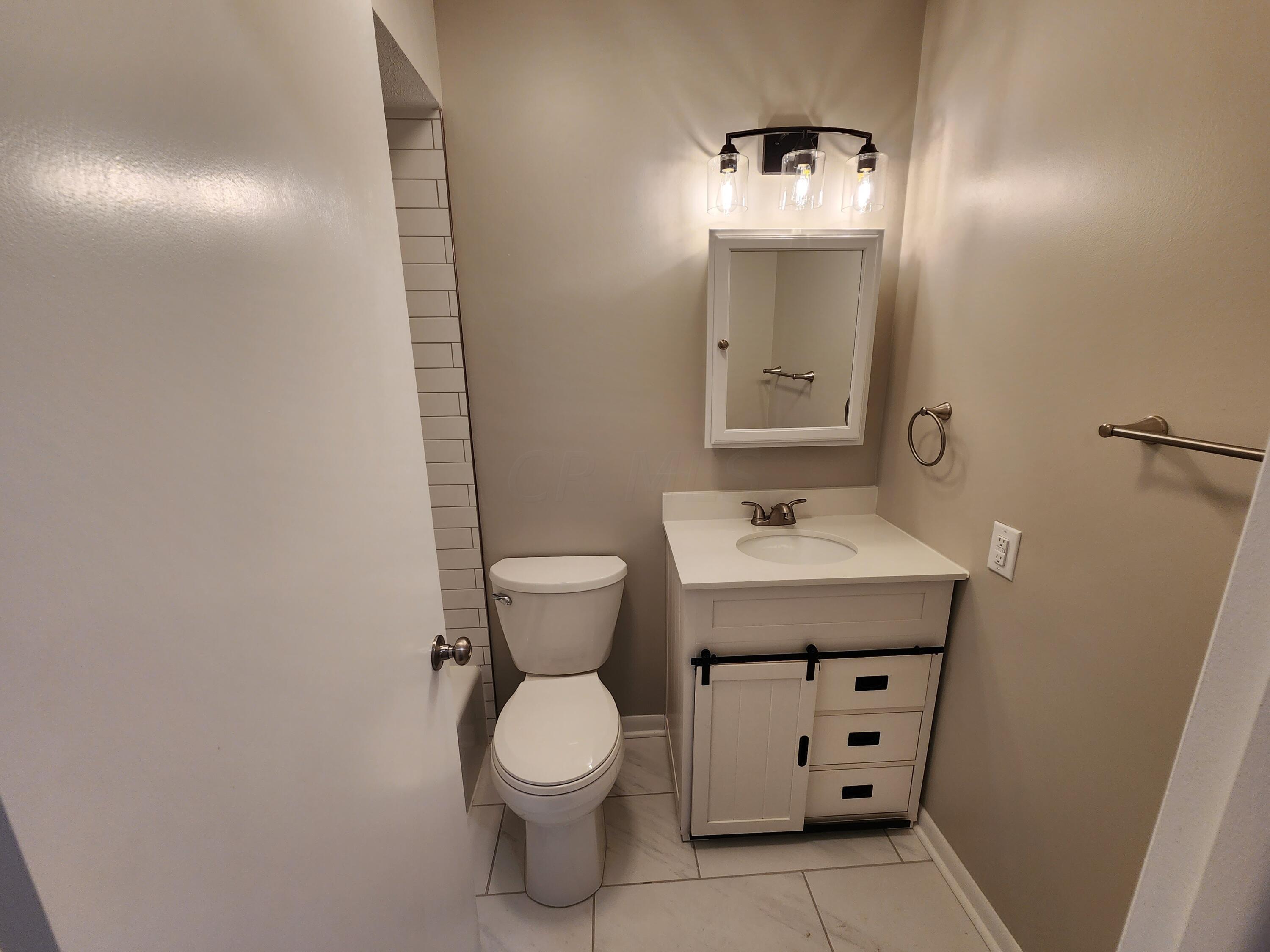 1092 Plum Ridge Columbus, OH 43213 - Photo 21 of 53 R1 (21)