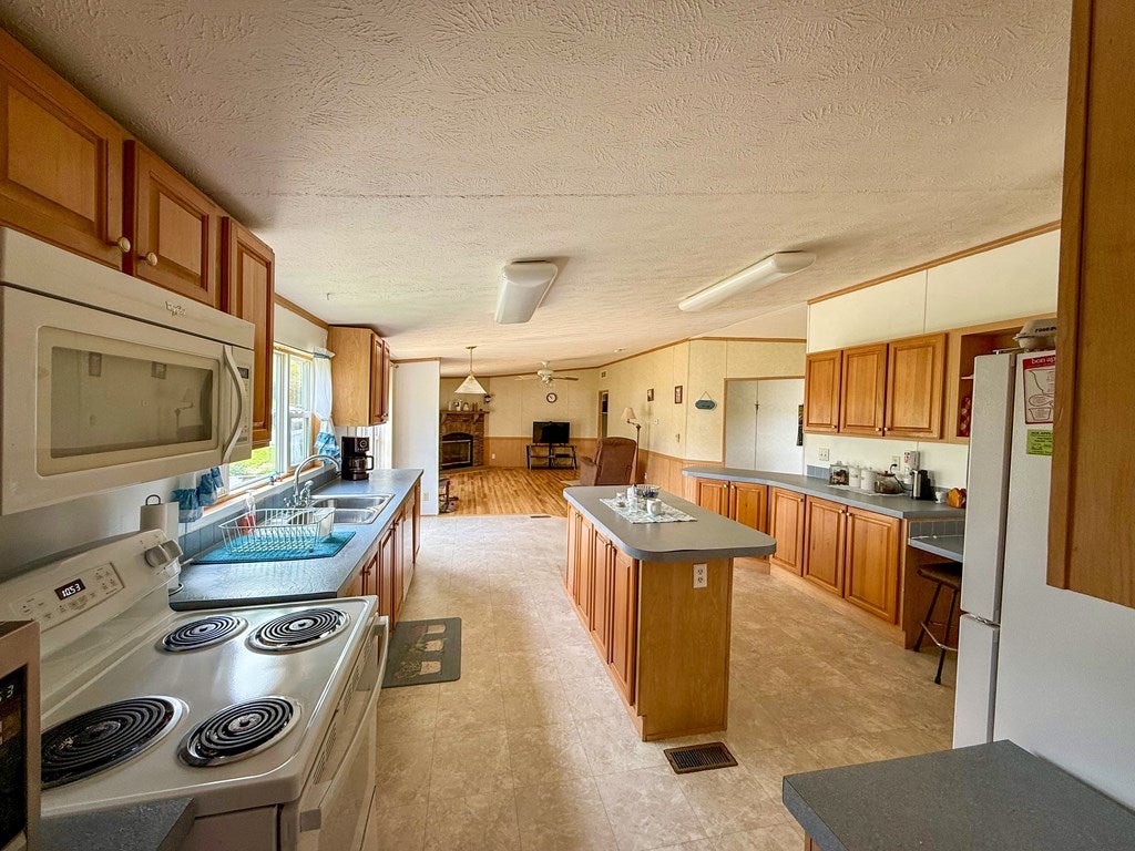 184 Hazelnut Lane Rural Retreat, VA 24368 - Photo 16 of 53 Gallery Image 16