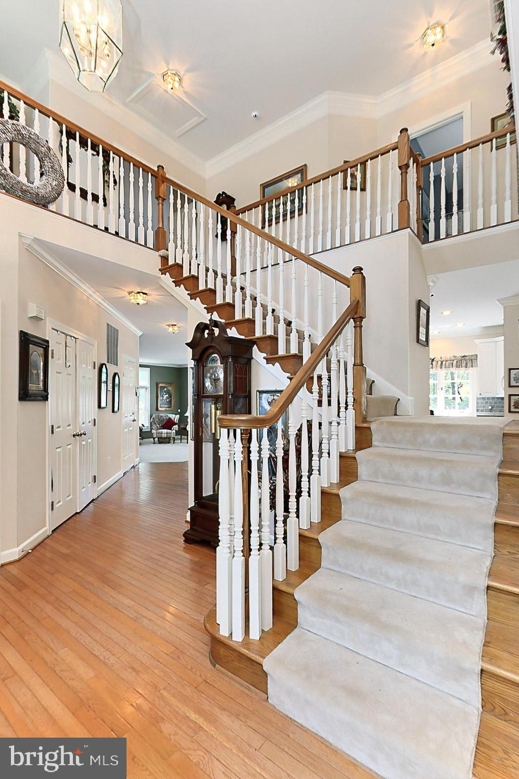 14269 Clubhouse Road Gainesville, VA 20155 - Photo 3 of 26 Gallery Image 3