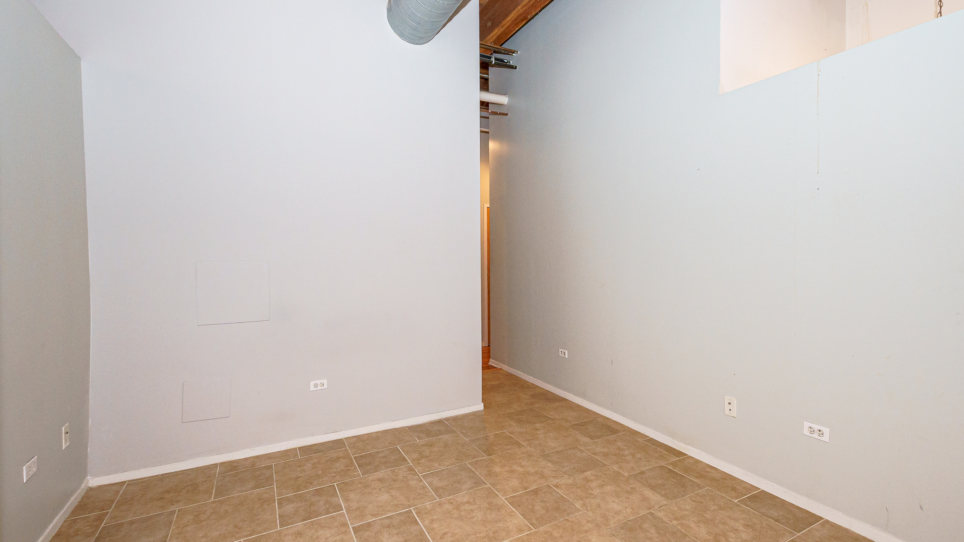 1500 West Monroe Street, Unit 113 Chicago, IL 60607 - Photo 10 of 15 a view of small space