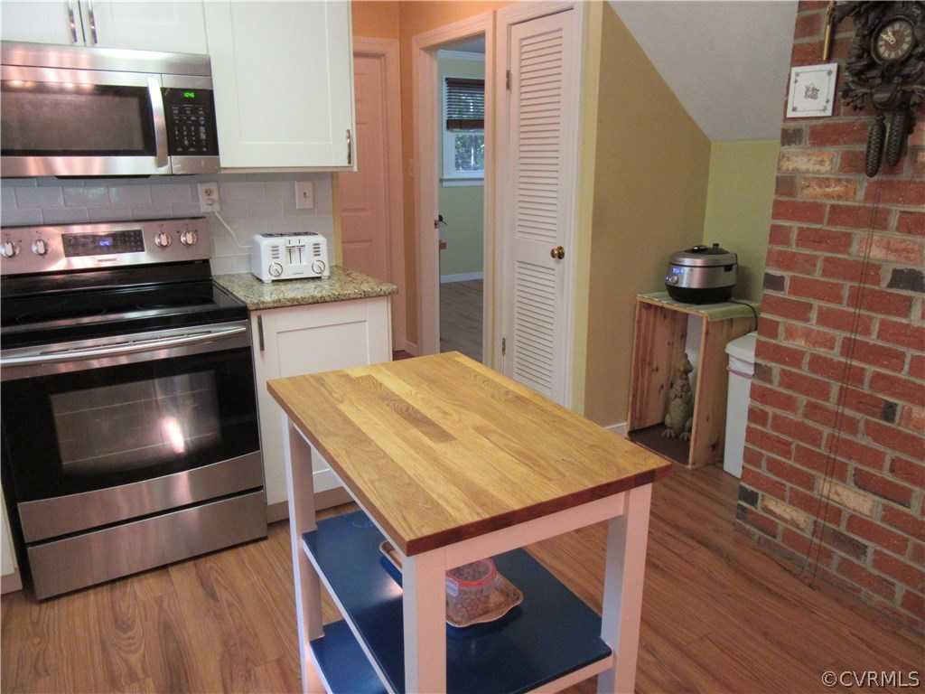 9201 Crumps Mill Road Quinton, VA 23141 - Photo 3 of 23 Gallery Image 3