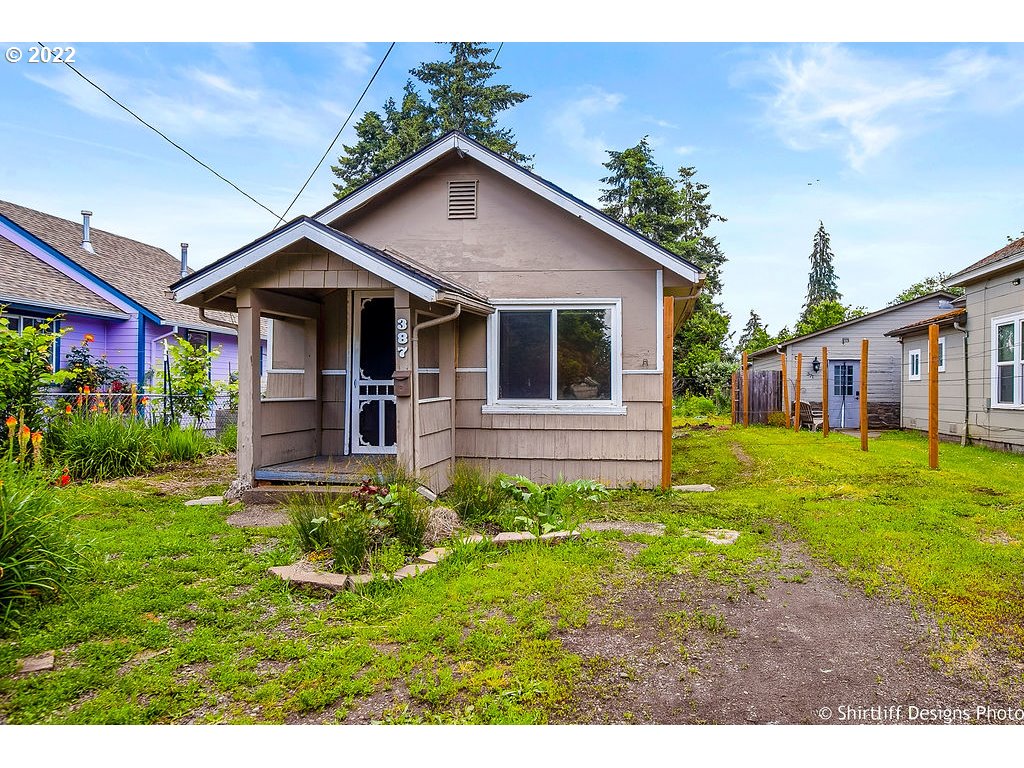 387 16th Street Springfield, OR 97477 - Photo 1 of 23