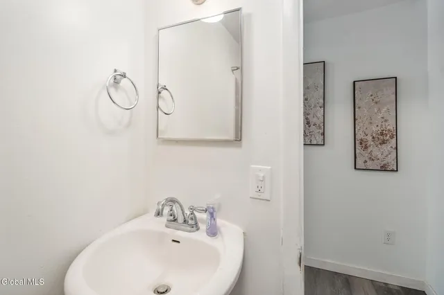 $289,900 | 1073 Regent Street, Schenectady, NY 12309