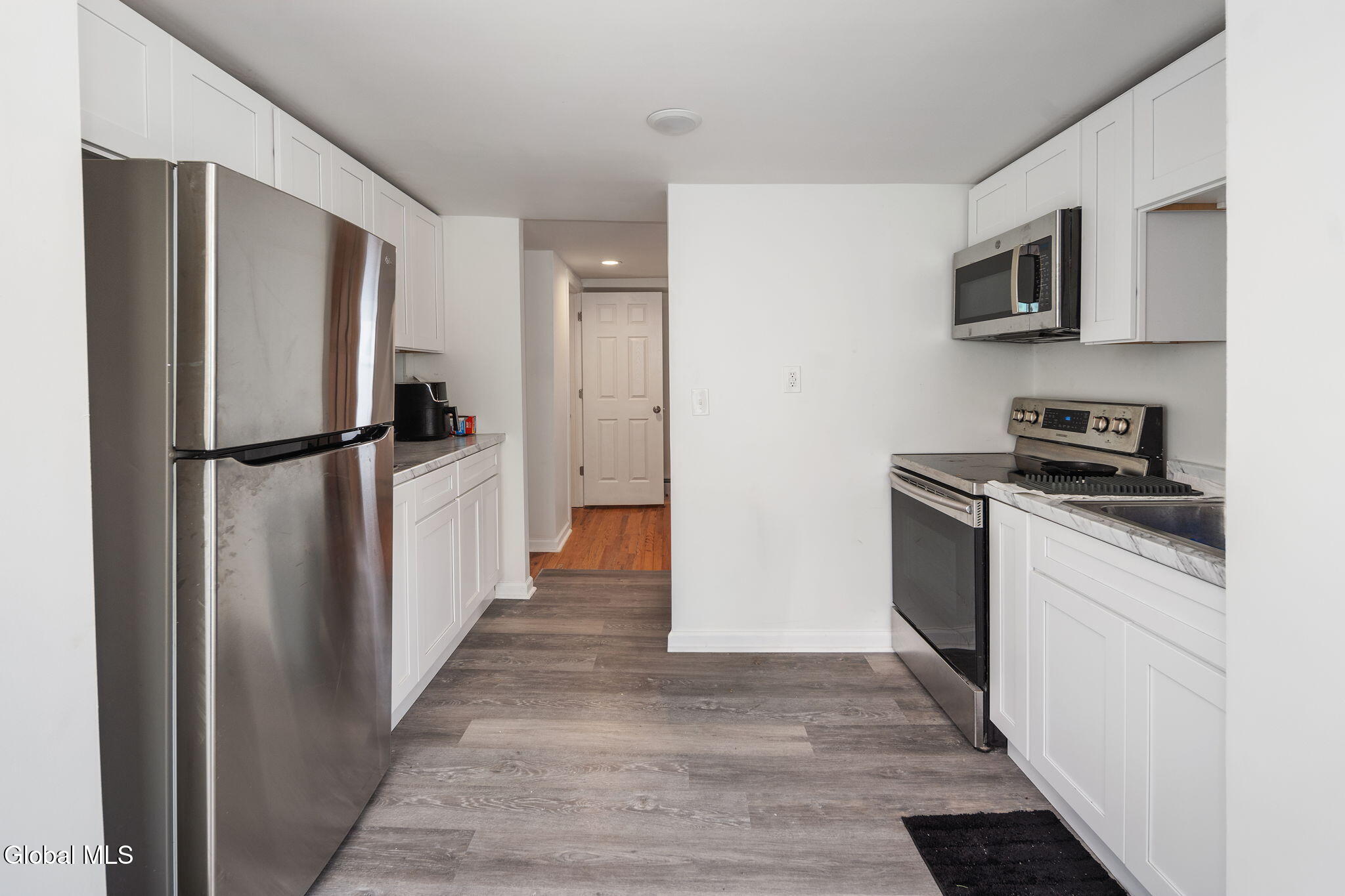 1073 Regent Street Schenectady, NY 12309 - Photo 23 of 51 24-1073RegentSt_24