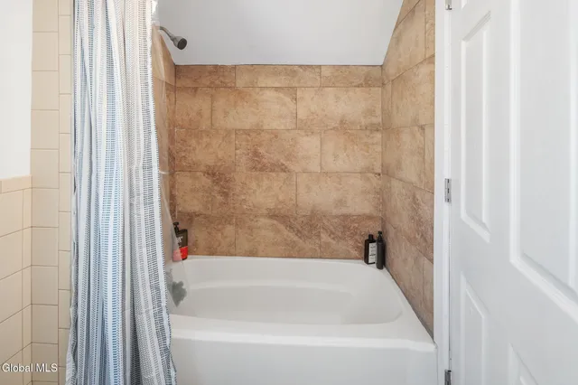 $289,900 | 1073 Regent Street, Schenectady, NY 12309