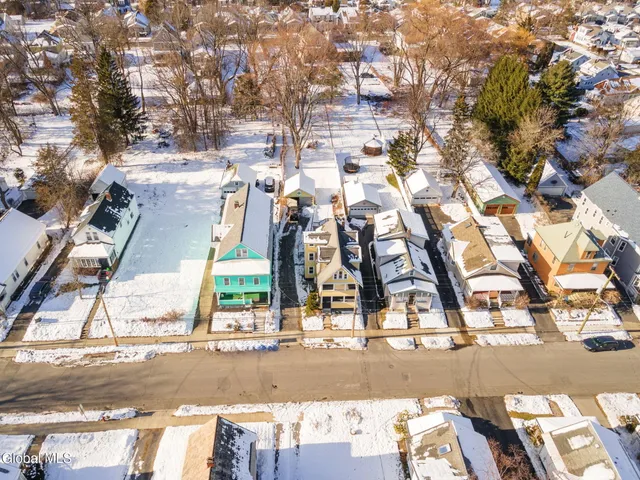 $289,900 | 1073 Regent Street, Schenectady, NY 12309