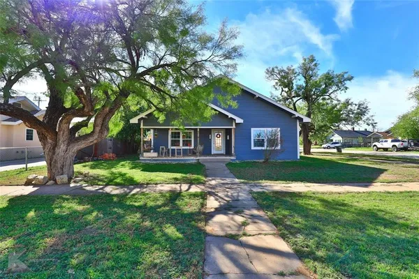 $2,695 | 1441 South 2nd Street, Abilene, TX 79602