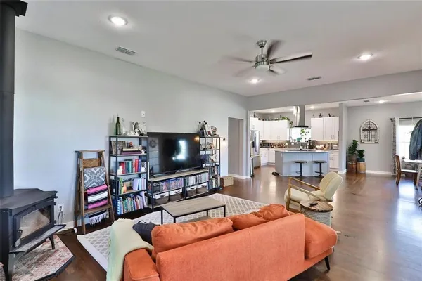 $2,695 | 1441 South 2nd Street, Abilene, TX 79602