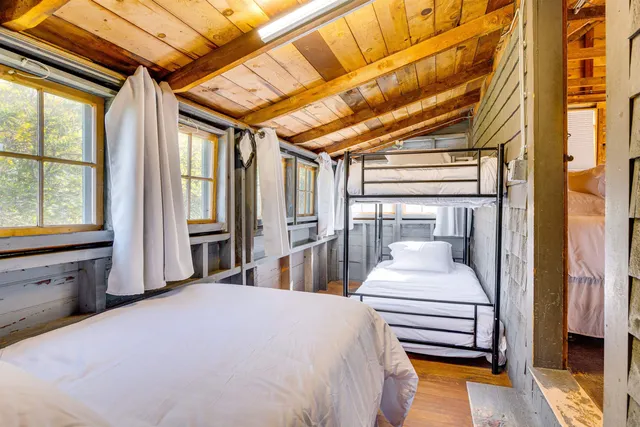 $5,000 | 20 Ocean Boulevard, North Hampton, NH 03862