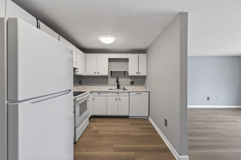 1575 Braley Road, Unit 28 New Bedford, MA 02745 - Photo 15 of 26