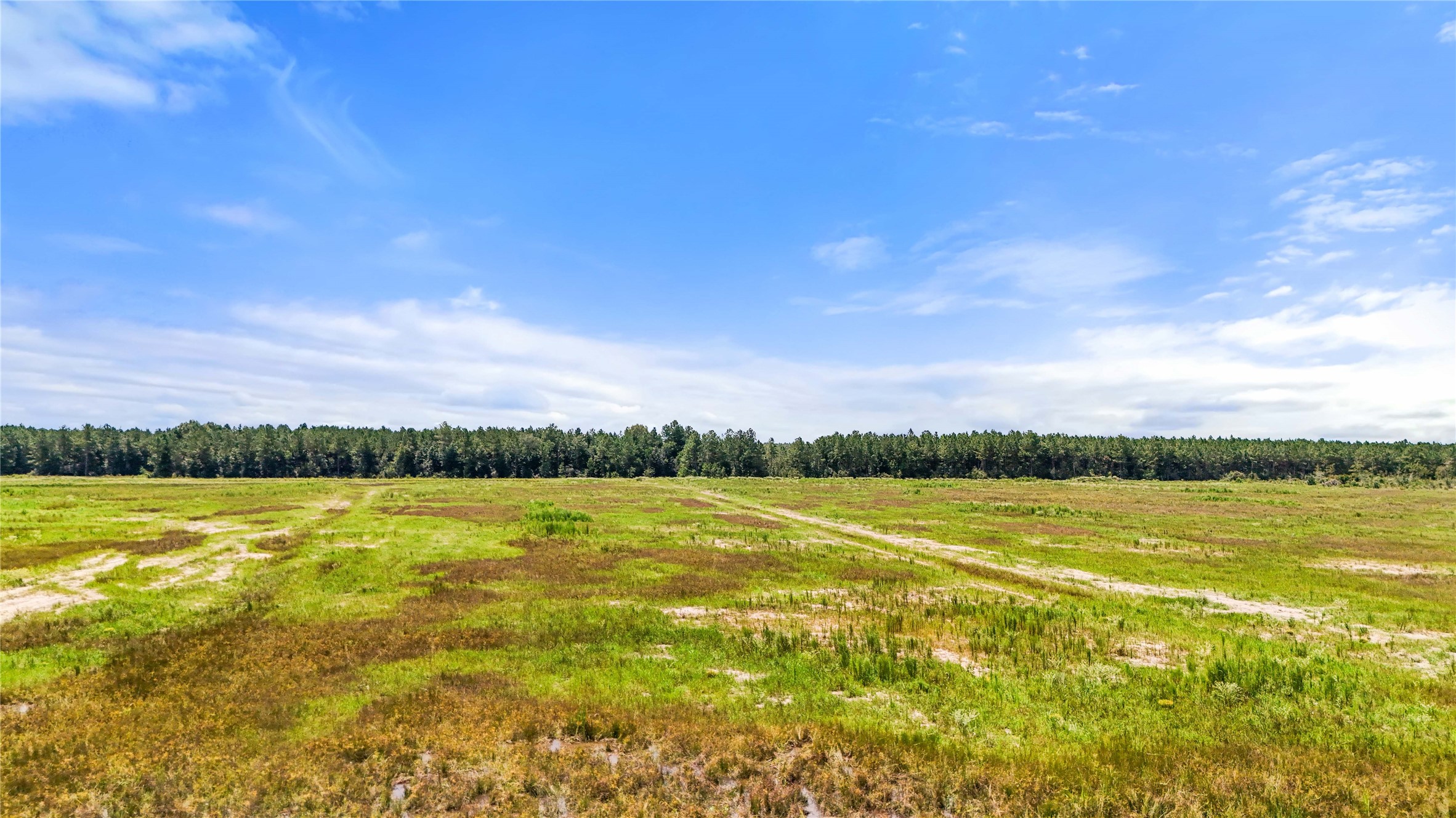 9 Old Beaumont Road Sour Lake, TX 77659 - Photo 23 of 25 a view of an ocean and beach