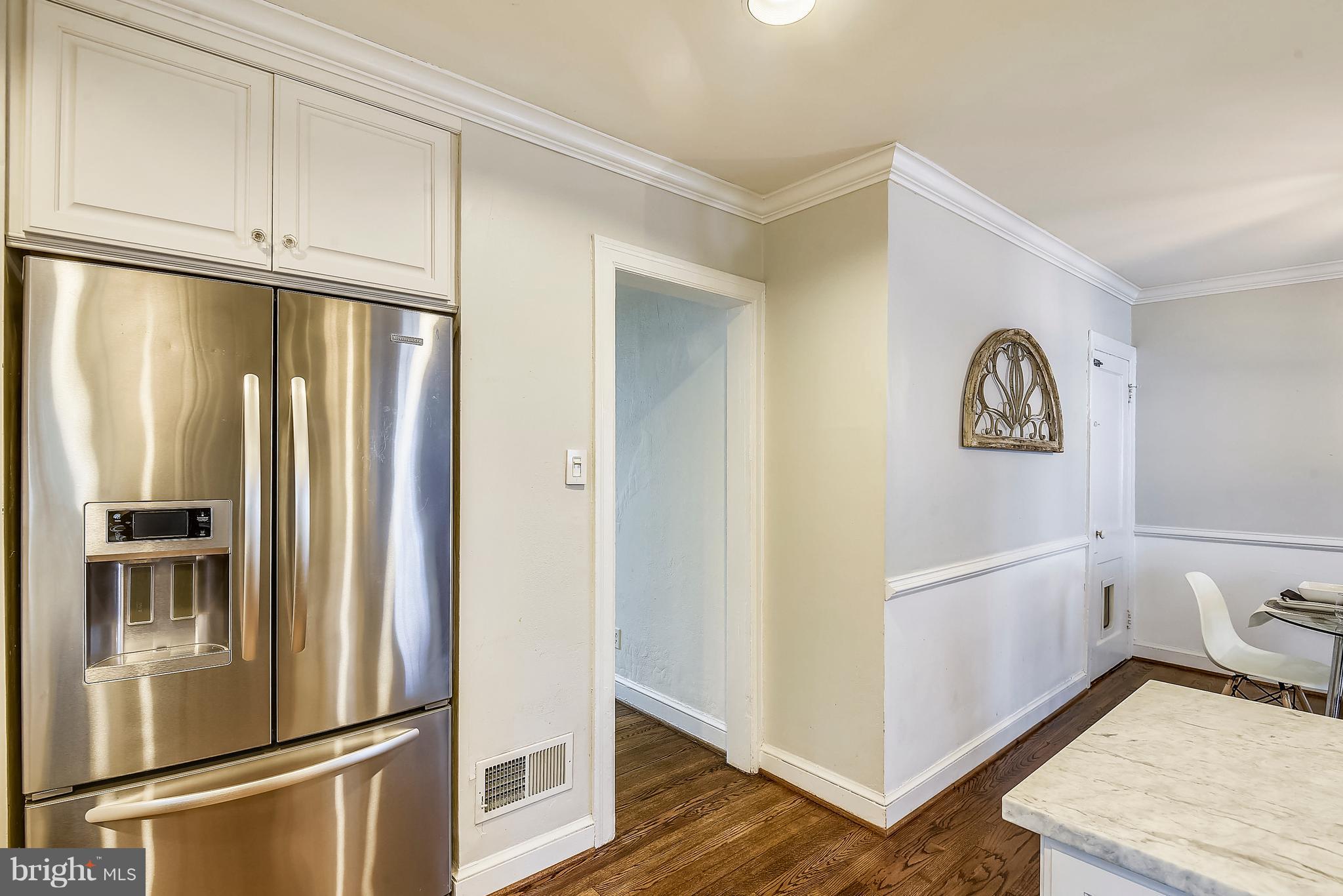 2400 Cameron Mills Road Alexandria, VA 22302 - Photo 29 of 48 Kitchen