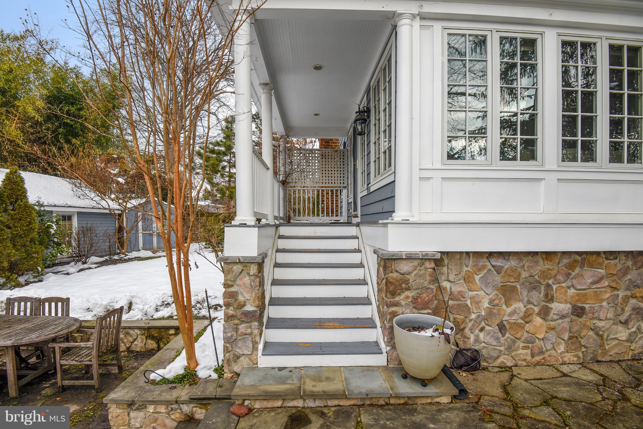 2400 Cameron Mills Road Alexandria, VA 22302 - Photo 4 of 48 Gallery Image 4