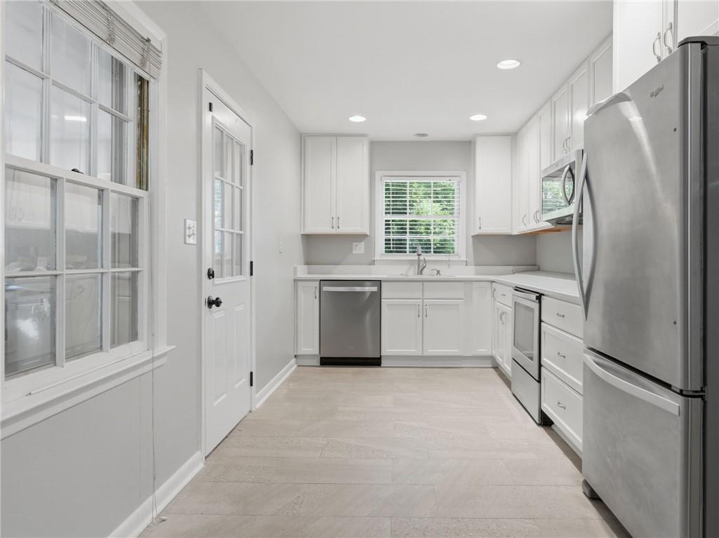 1111 North Valley Drive Decatur, GA 30033 - Photo 19 of 36