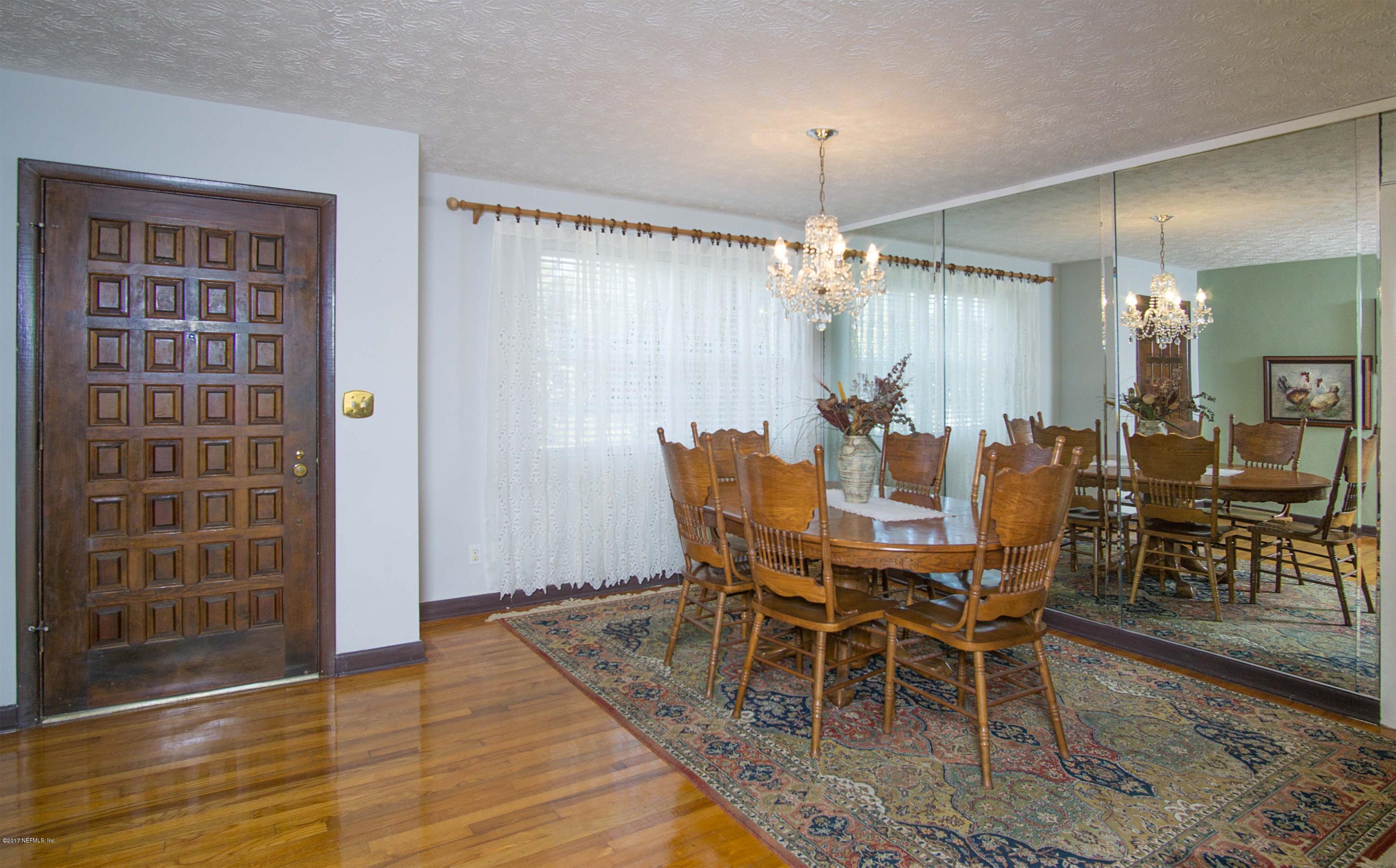 3612 Coronado Road Jacksonville, FL 32217 - Photo 2 of 22 2Foyer to Dining
