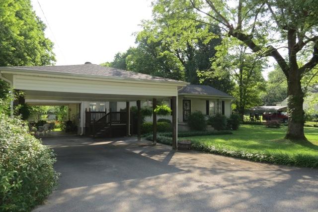 4623 Adams Road Hixson, TN 37343 - Photo 2 of 32 Wide Driveway & Carport