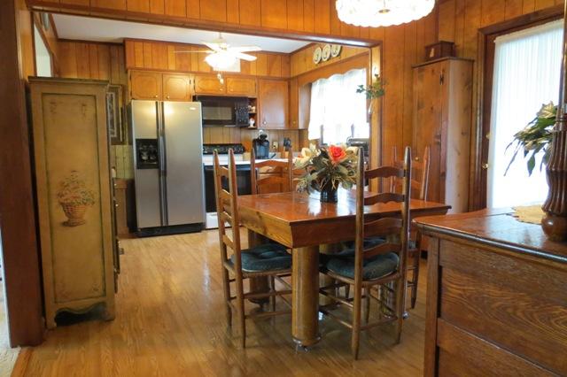 4623 Adams Road Hixson, TN 37343 - Photo 13 of 32 Eat-in Kitchen