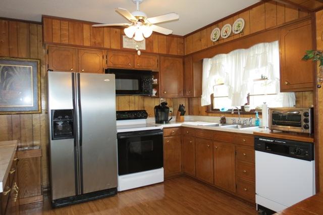 4623 Adams Road Hixson, TN 37343 - Photo 14 of 32 Kitchen