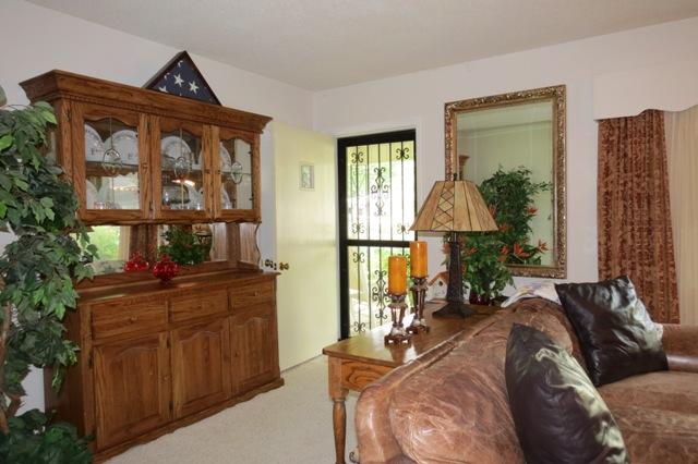 4623 Adams Road Hixson, TN 37343 - Photo 7 of 32 Come on in!