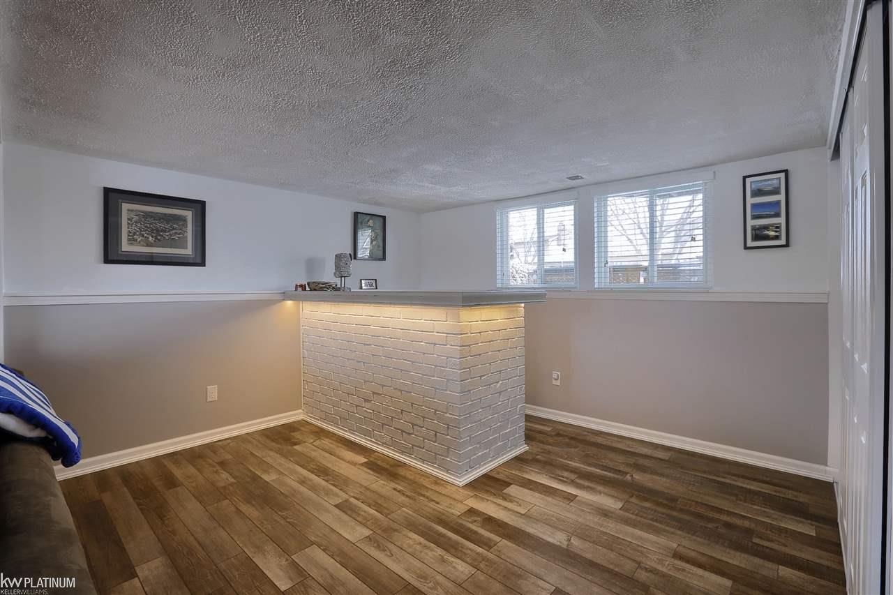 37874 Pointe Rosa Street Harrison Township, MI 48045 - Photo 21 of 35 50002695-20.JPG