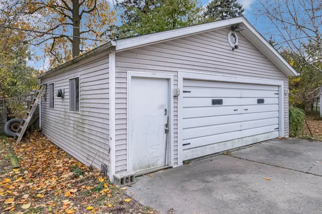 $87,500 | 631 Campbell Street, Flint, MI 48507