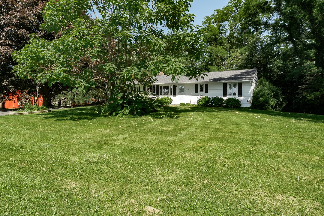 3992 Canandaigua Road Walworth, NY 14568 - Photo 6 of 47