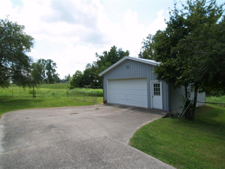 3956 Irvine Road Waco, KY 40385 - Photo 10 of 46 Photo 10