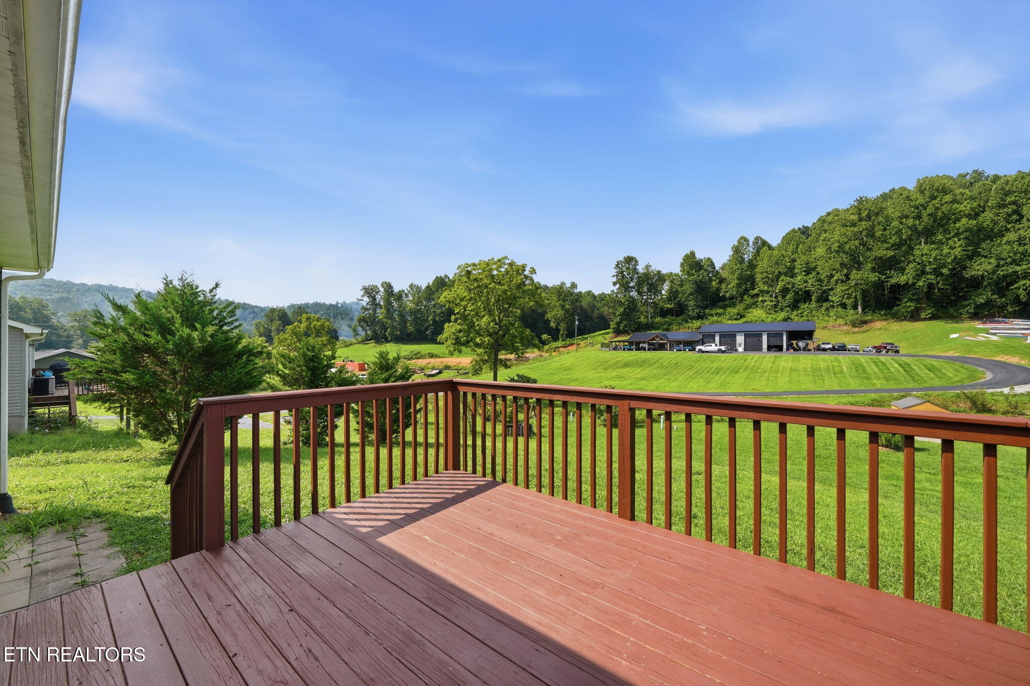 137 Raccoon Valley Road Maynardville, TN 37807 - Photo 18 of 22 Back Deck