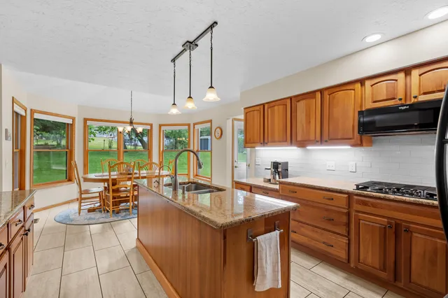 $499,000 | 11200 Delmar, Richland, MI 49083